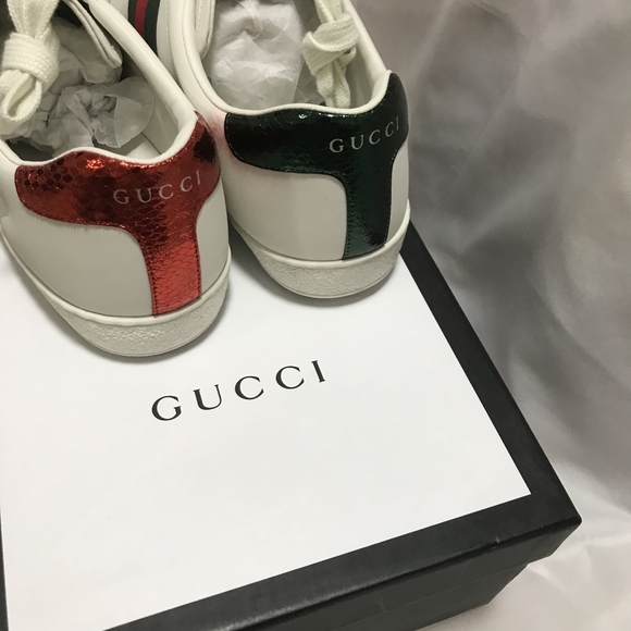 💥NICE OFFER ✨100% New Gucci Bee Sneaker 🐝US 10W - Picture 4 of 6